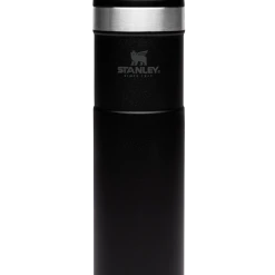 Brand new 😍 Stanley Classic Neverleak™ Travel Mug | 20 OZ 🔥