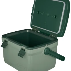 New ⌛ Stanley Adventure Easy Carry Lunch Cooler | 7 QT ✨ 10 New ⌛ Stanley Adventure Easy Carry Lunch Cooler | 7 QT ✨ -Outlet Serve Gleam Store B2B Web PNG The Easy Carry Outdoor Cooler 7QT Stanley Green Hero Open