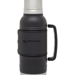 Brand new 🎁 Stanley Legacy QuadVac™ Thermal Bottle | 1.5 QT 🎉 -Outlet Serve Gleam Store B2B Web PNG TheQuadvac ThermalBottle1.5QTFoundryBlack Front